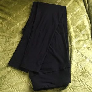 Lularoe solid black tc